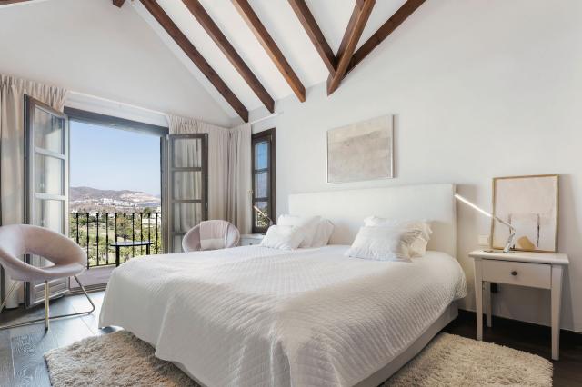 5 bedroom Villa in Benahavis