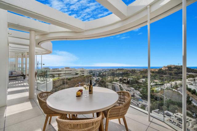 2 bedroom Penthouse in Benahavis