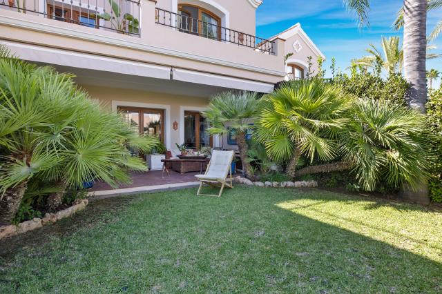 4 bedroom Villa in Estepona