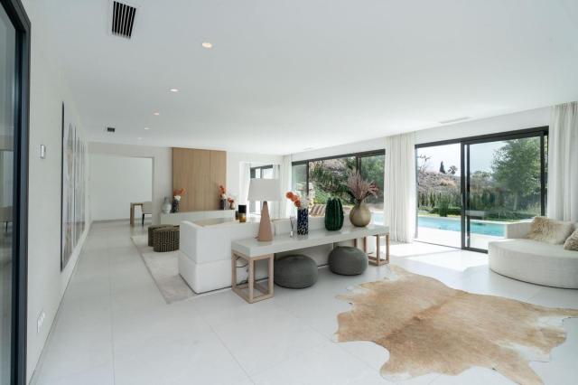 5 bedroom Villa in Benalmadena