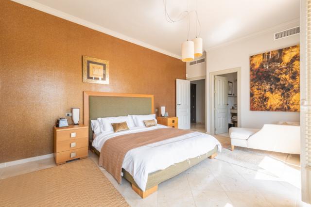 5 bedroom Villa in Benahavis