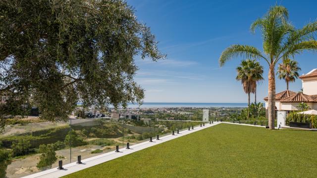 5 bedroom Villa in Marbella