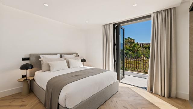 5 bedroom Villa in Marbella