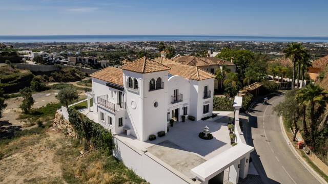 5 bedroom Villa in Marbella