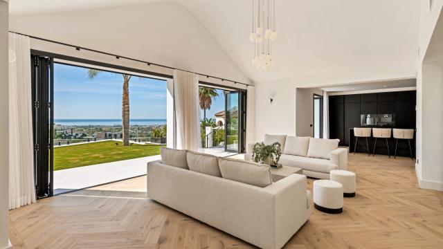 5 bedroom Villa in Marbella