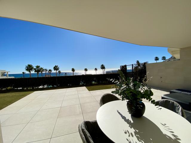 3 bedroom Ground Floor Apartment in Estepona