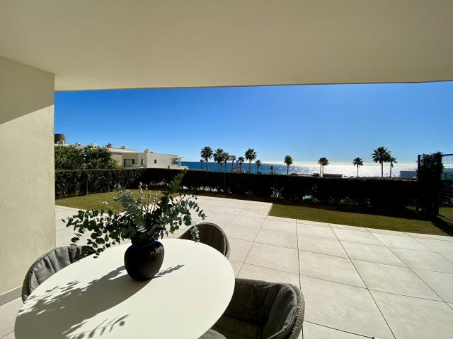 3 bedroom Ground Floor Apartment in Estepona