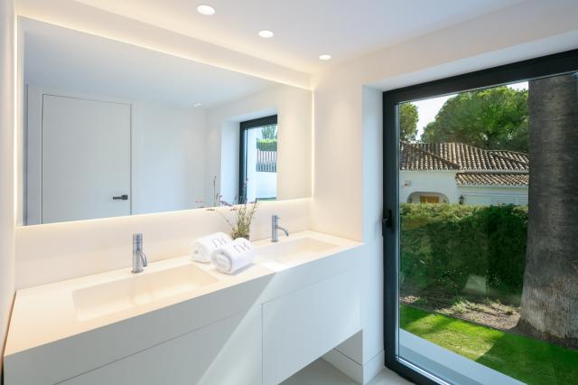 5 bedroom Villa in Marbella