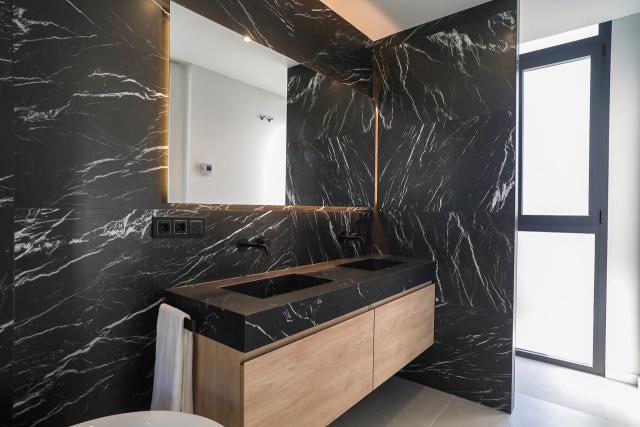 5 bedroom Villa in Estepona