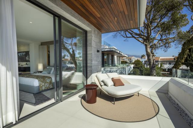 5 bedroom Villa in Marbella
