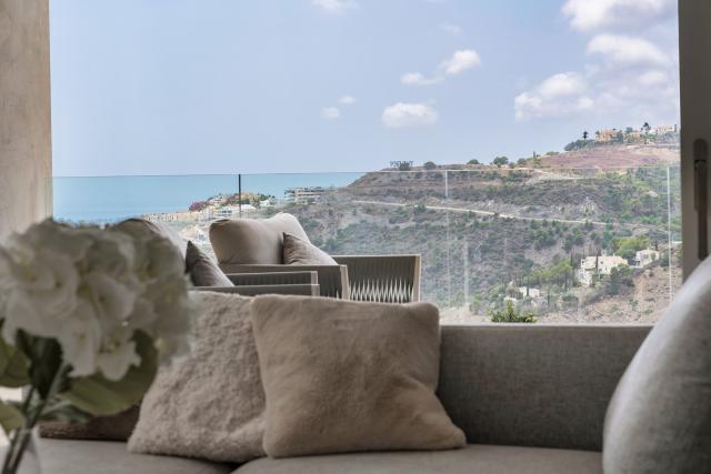 2 bedroom Apartment in Benahavis