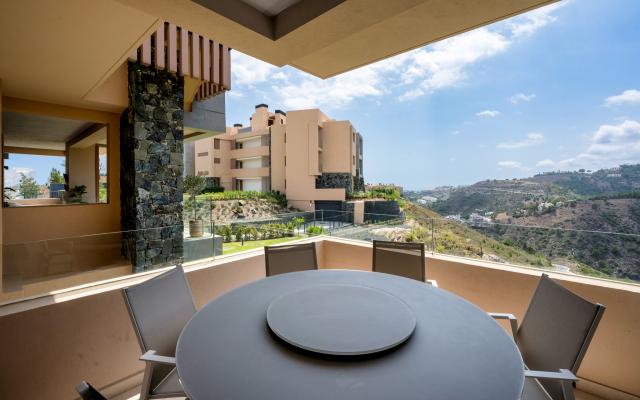 2 bedroom Apartment in Benahavis