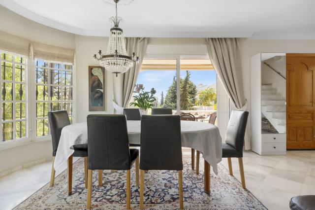 5 bedroom Villa in Marbella