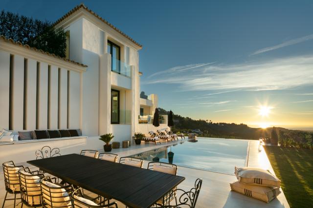 5 bedroom Villa in Benahavis