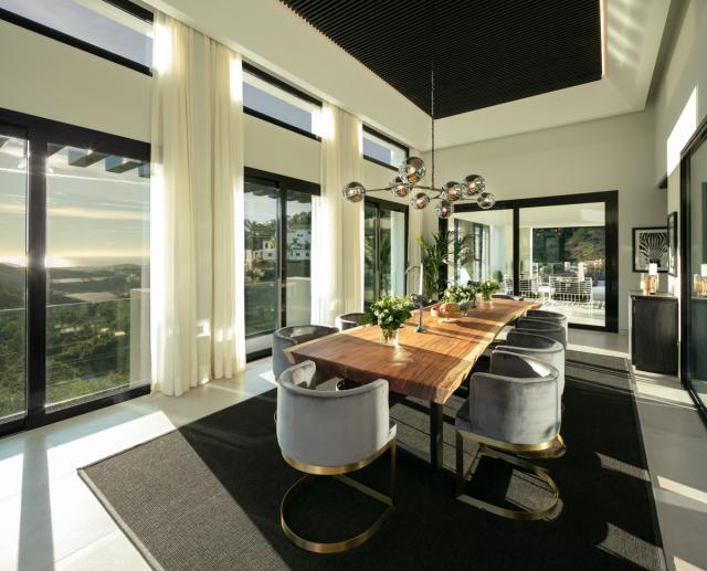 5 bedroom Villa in Benahavis