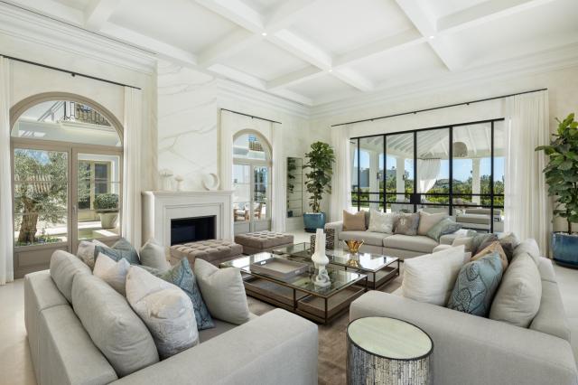 6 bedroom Villa in Marbella