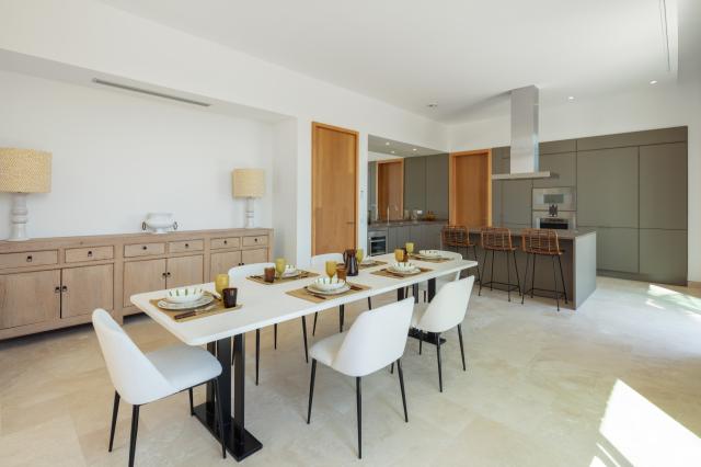 6 bedroom Villa in Estepona