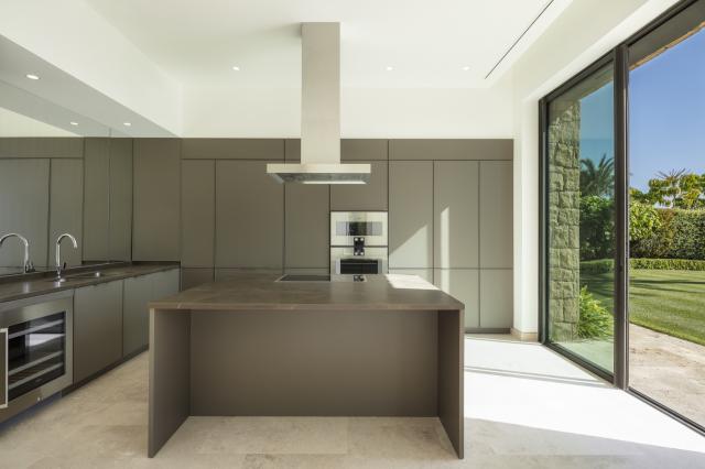 5 bedroom Villa in Casares