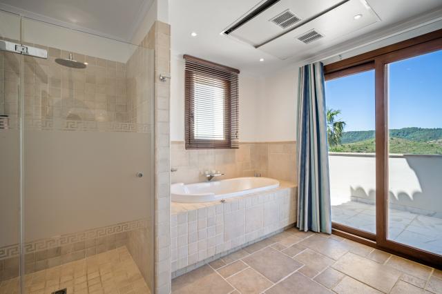 7 bedroom Villa in Benahavis