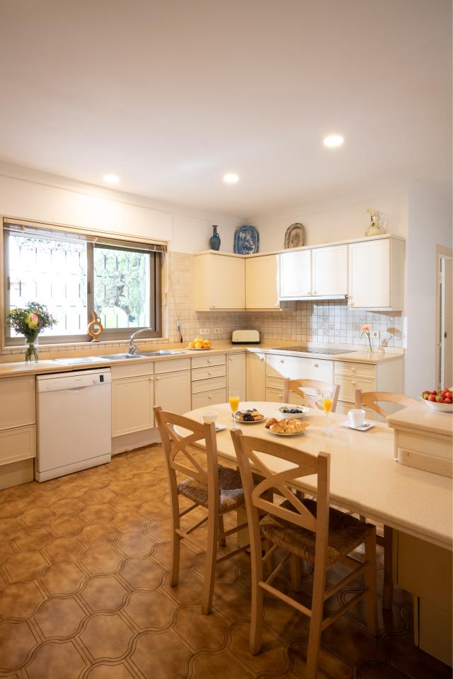 5 bedroom Villa in Marbella