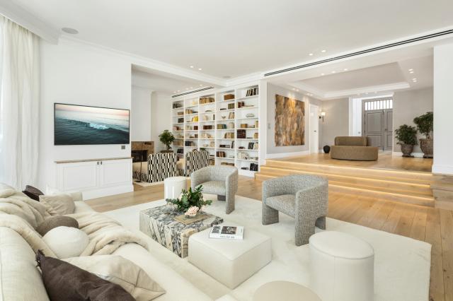 5 bedroom Villa in Marbella