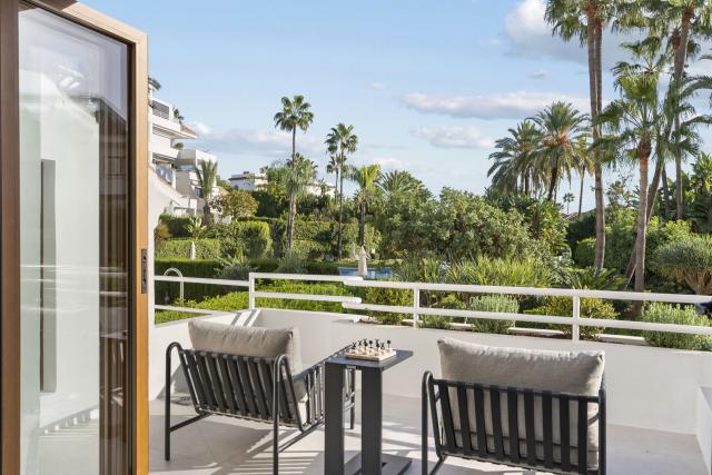 4 bedroom Apartment in Marbella