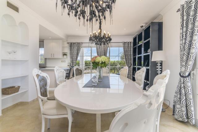 5 bedroom Villa in Benahavis
