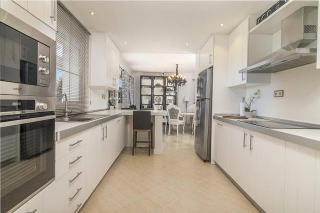 5 bedroom Villa in Benahavis