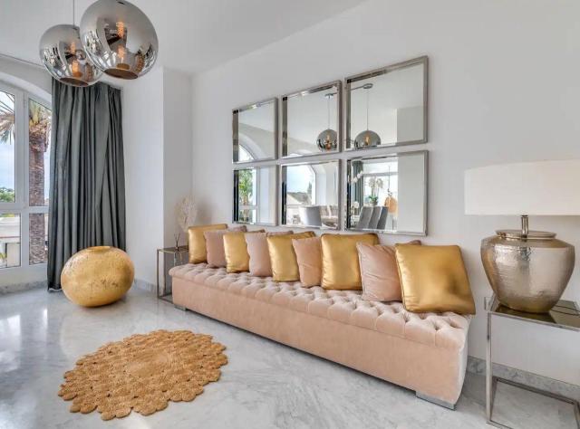 6 bedroom Villa in Marbella