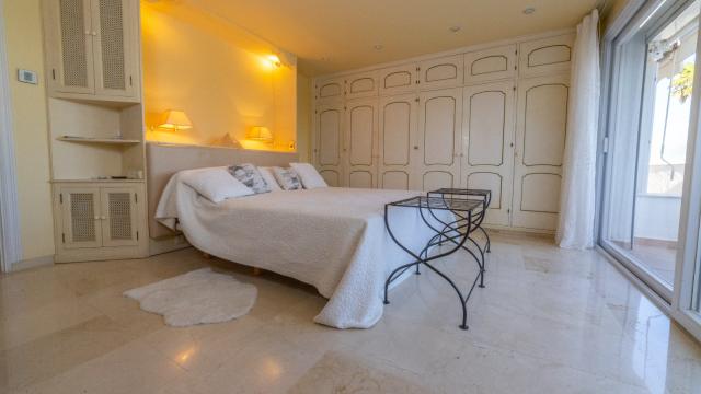 6 bedroom Villa in Marbella