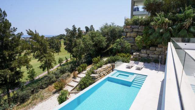 5 bedroom Villa in Benahavis