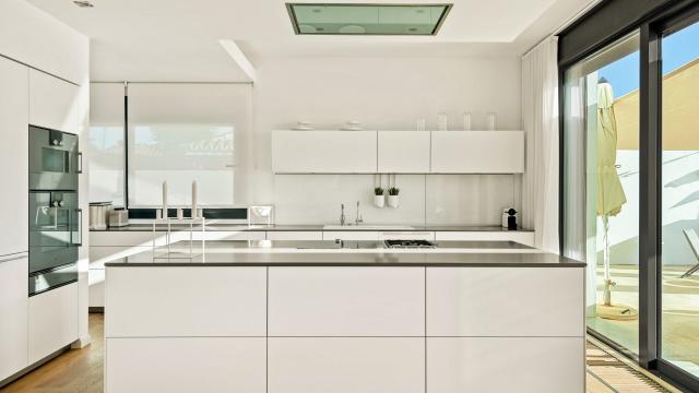 6 bedroom Villa in Marbella