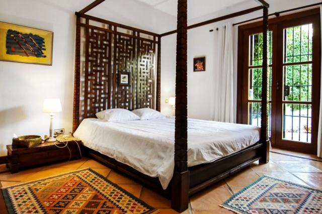 5 bedroom Villa in Benahavis