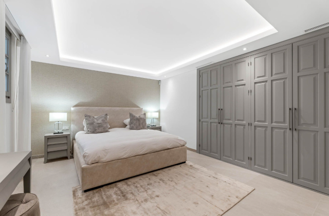 6 bedroom Villa in Marbella