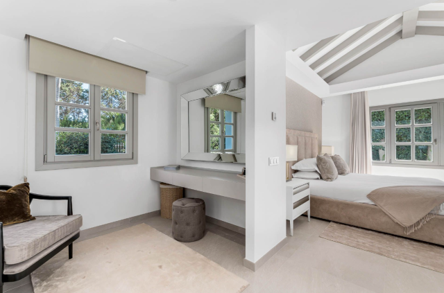 6 bedroom Villa in Marbella