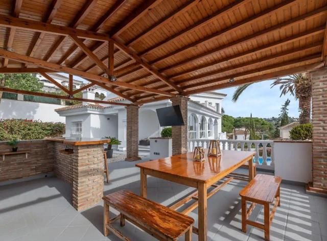 6 bedroom Villa in Marbella