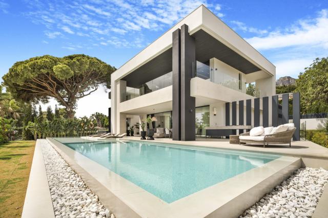 5 bedroom Villa in Marbella
