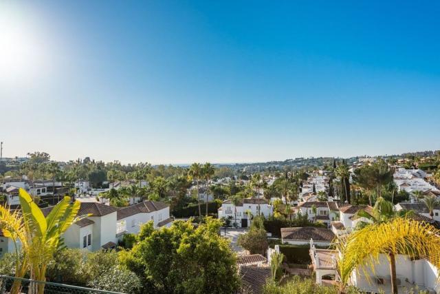 3 bedroom Apartment in Marbella