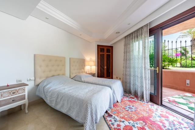 3 bedroom Apartment in Estepona