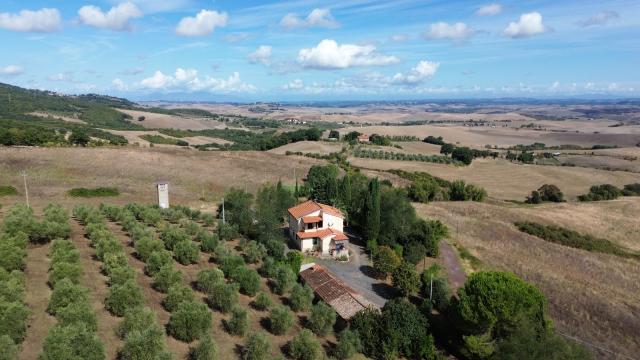 6 bedroom Detached House in Montecatini Val di Cecina