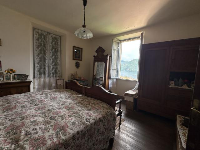 3 bedroom Apartment in Mezzegra