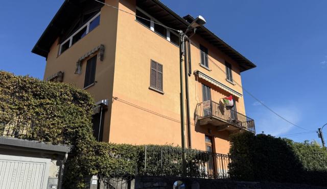 3 bedroom Apartment in Lenno