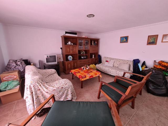 4 bedroom Country house in Sax