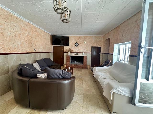5 bedroom Villa in Torre Del Rico