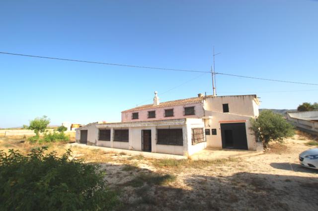 6 bedroom Country House in Torre Del Rico