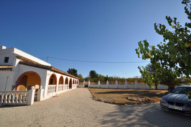 8 bedroom Country House in Pinoso