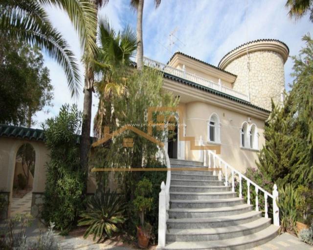 7 bedroom Villa in Rojales