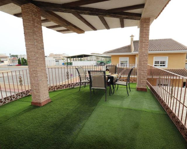 6 bedroom Villa in Daya Nueva