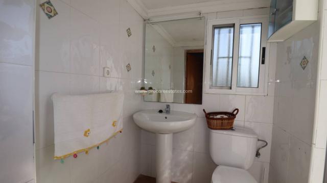 2 bedroom Country Property in Albatera