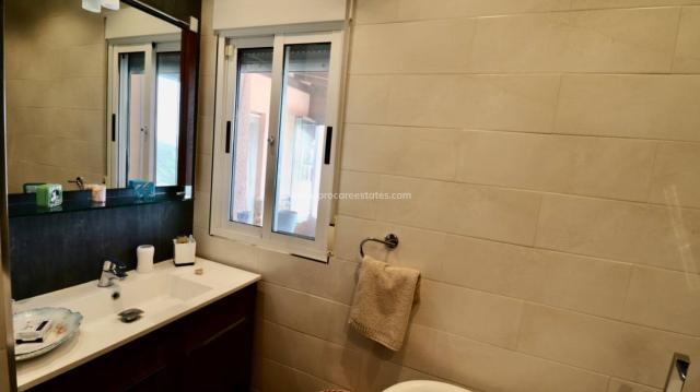 4 bedroom Country Property in Albatera